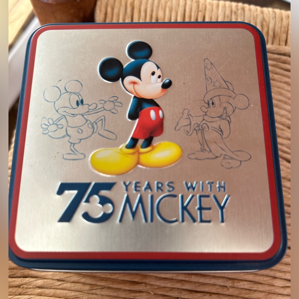 New. Disney and Mickey Mouse 75th Anniversary Collectible Watch by Avon. - Picture 8 of 12
